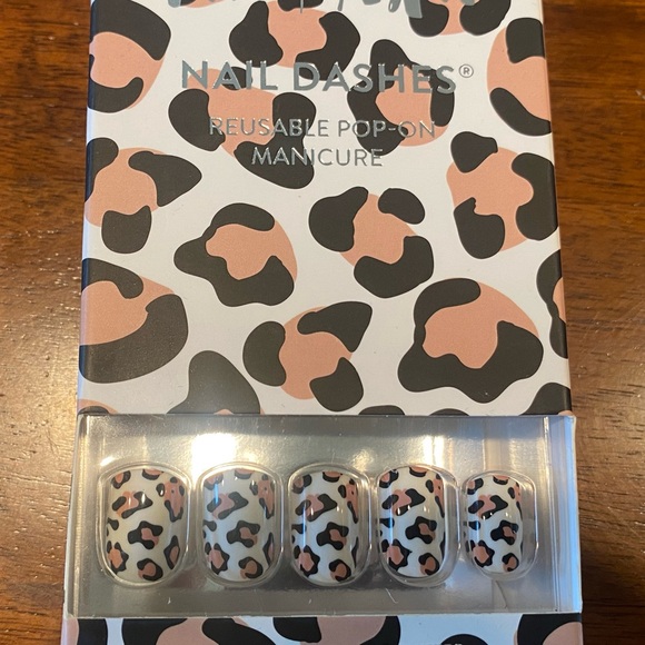 Nail Dashes, 3 sets. Brand new in boxes. - Picture 2 of 5